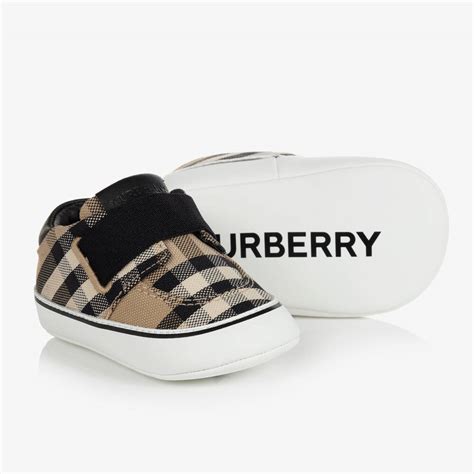 burberry newborn shoes|burberry baby sale outlet.